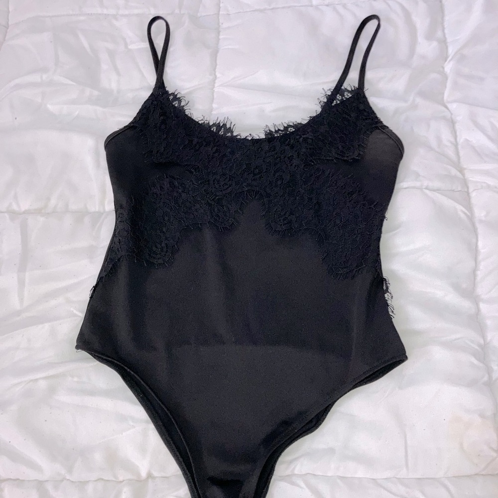 Zara bodysuit black eyelash lace v neck